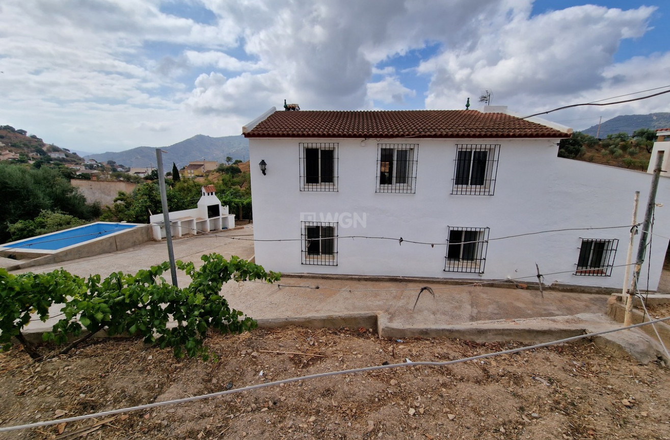 Resale - Villa - Comares - Inland