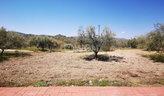 Reventa - Land - Vinuela - Inland