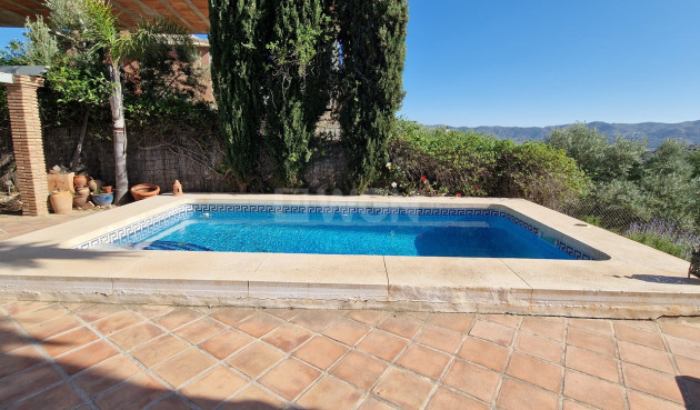 Resale - Villa - Vinuela - Inland