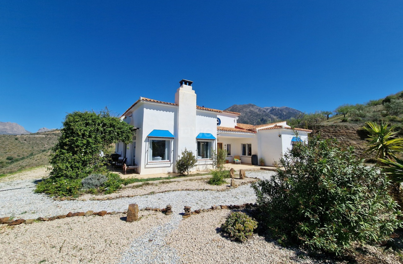 Reventa - Villa - Canillas de Aceituno - Inland