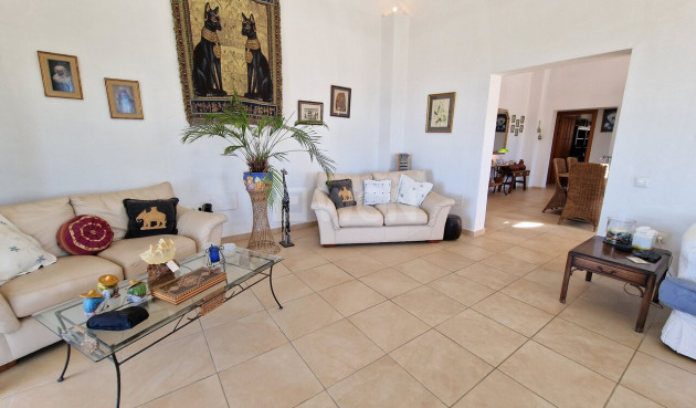 Resale - Villa - Canillas de Aceituno - Inland