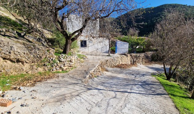 Odsprzedaż - Villa - Alcaucín - Inland