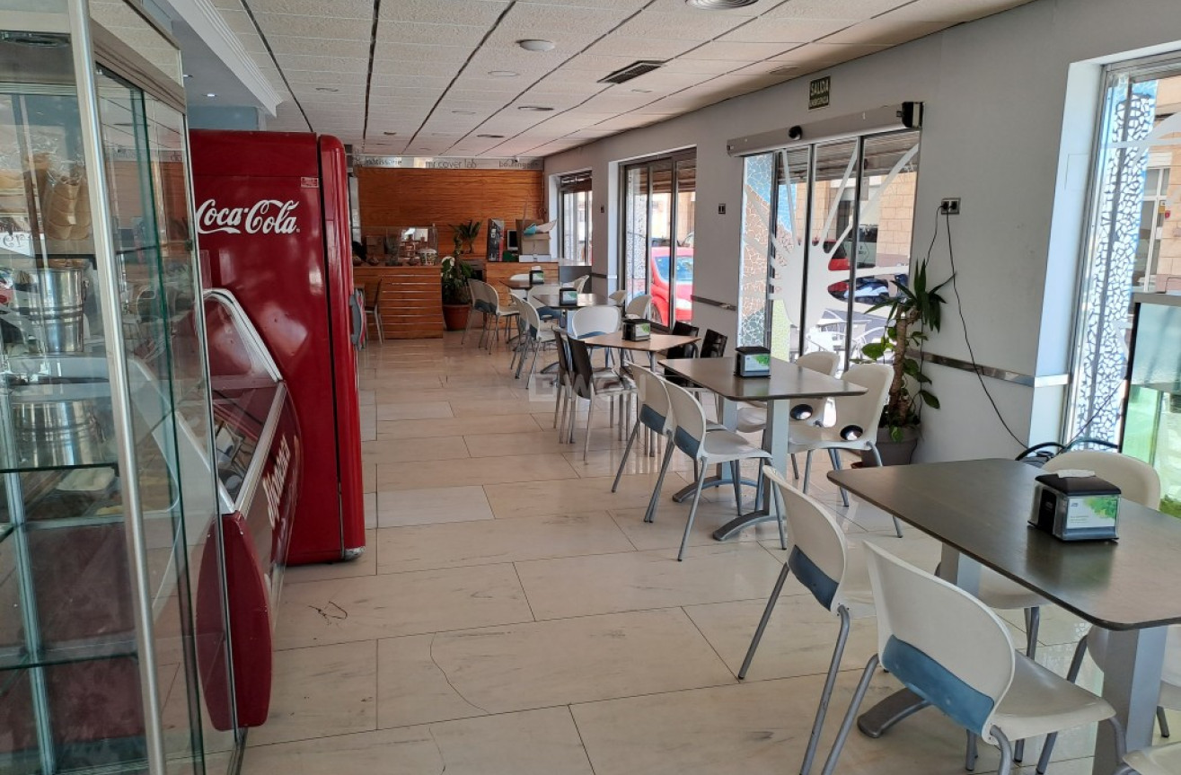 Resale - Commercial - La Mata - Costa Blanca