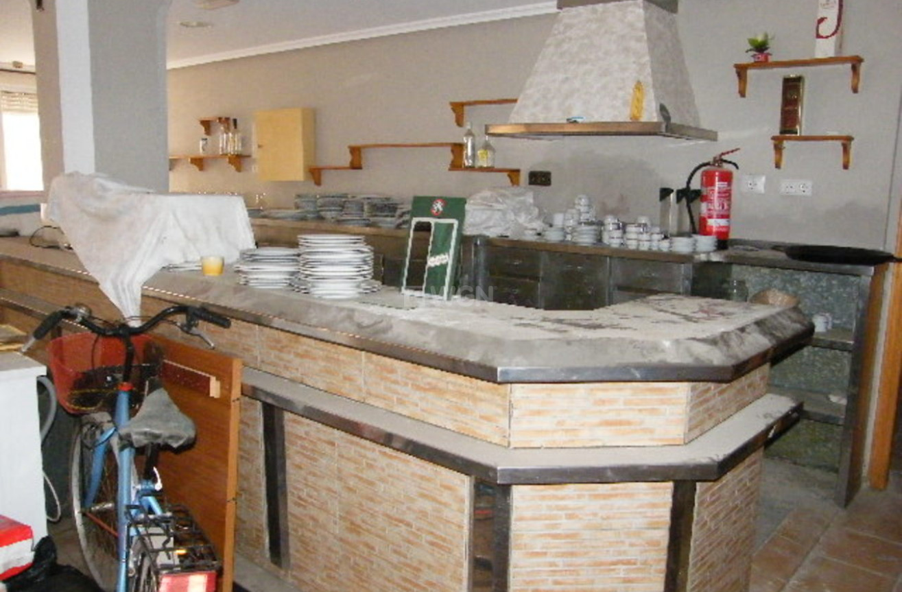 Resale - Commercial - Daya Nueva - Costa Blanca