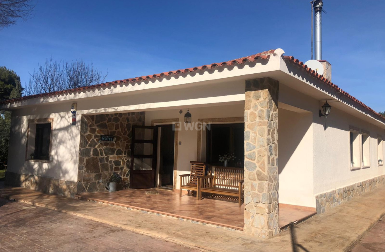 Resale - Villa - Elda - Inland