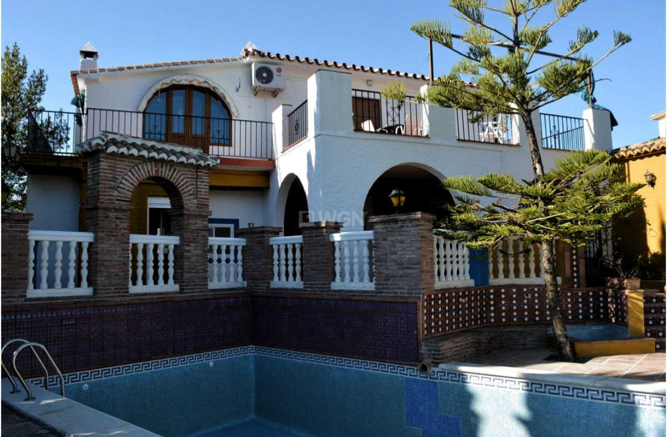 Resale - Villa - Alcaucín - Inland