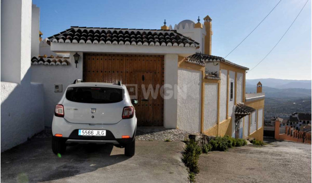 Resale - Villa - Alcaucín - Inland