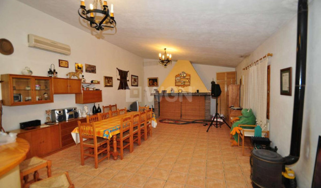 Resale - Villa - Petrer - Inland