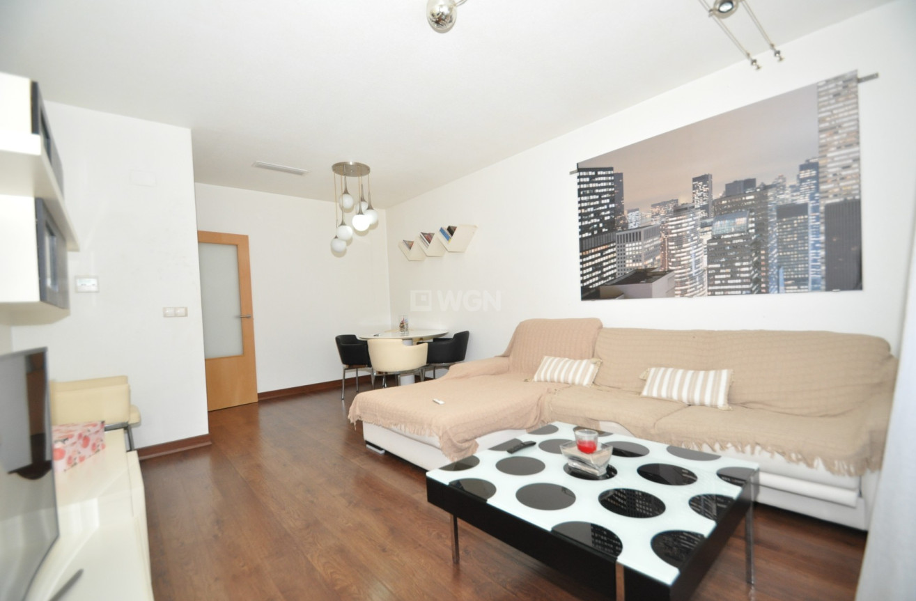 Resale - Apartment / flat - Sax - Inland