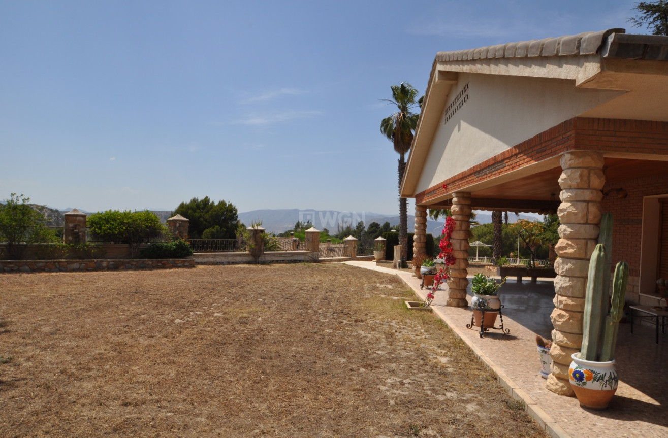 Resale - Villa - Elda - Inland