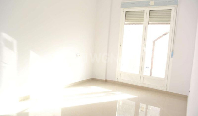 Resale - Apartment / flat - Villena - Inland