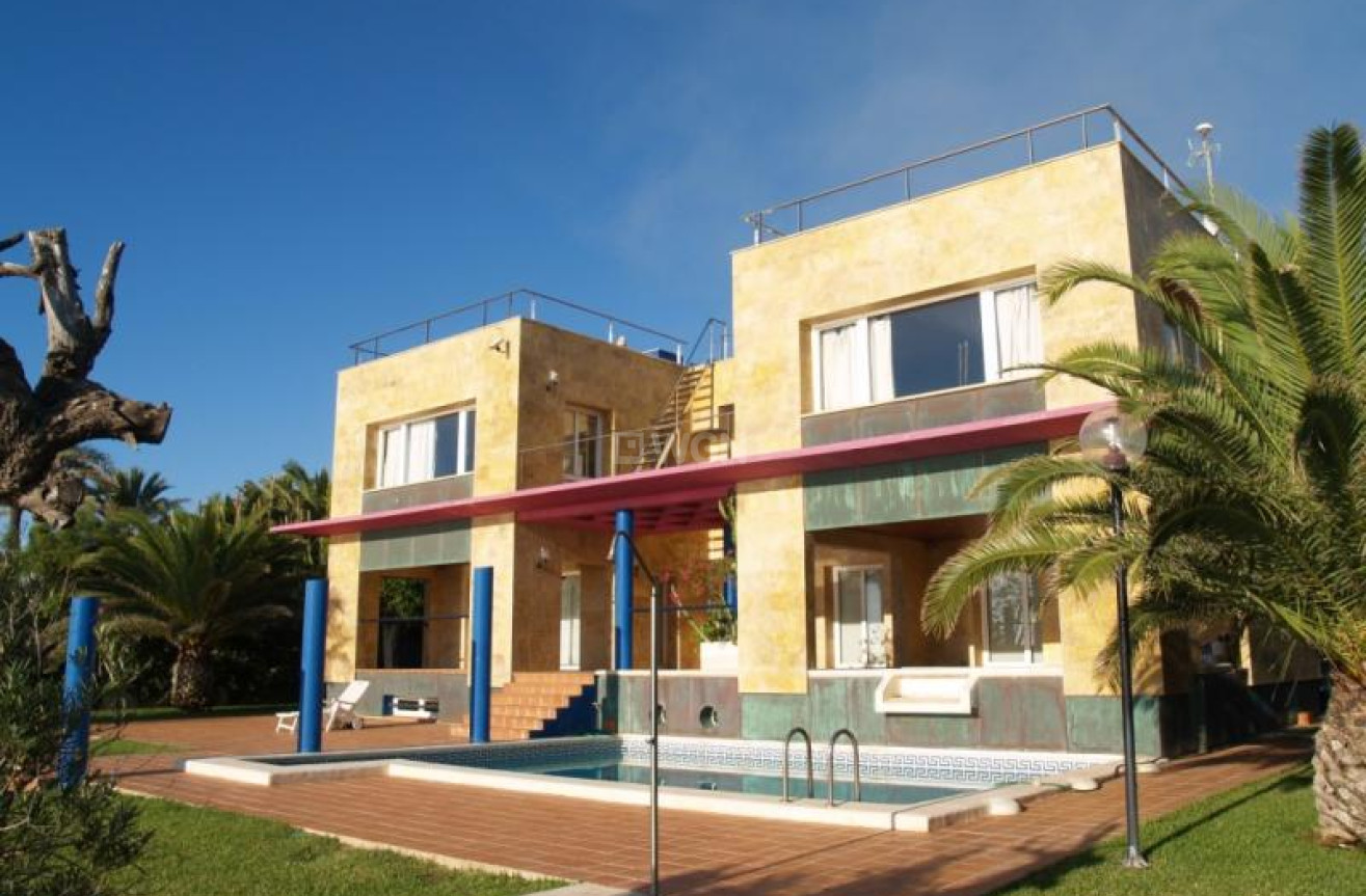 Resale - Villa - Cabo Roig - Costa Blanca