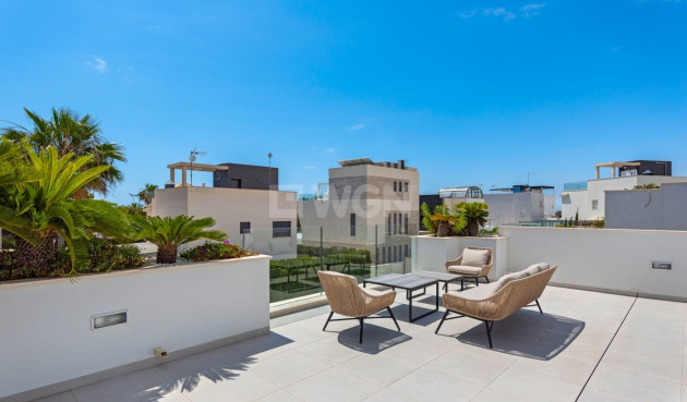 Resale - Villa - Orihuela Costa - Campoamor