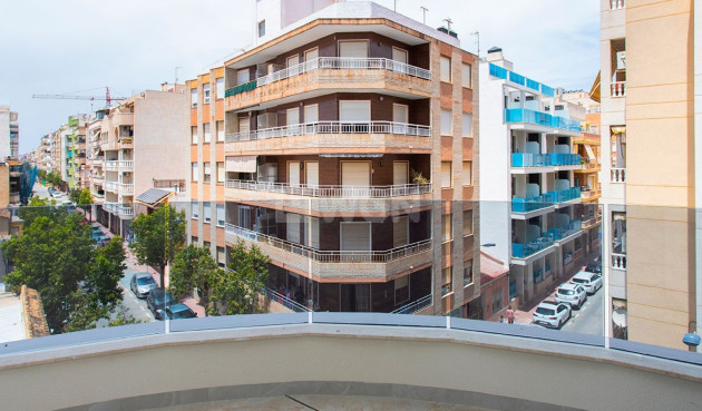 Resale - Apartment / flat - Torrevieja - Costa Blanca