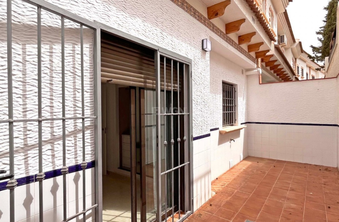 Resale - Townhouse - San Miguel de Salinas - Inland