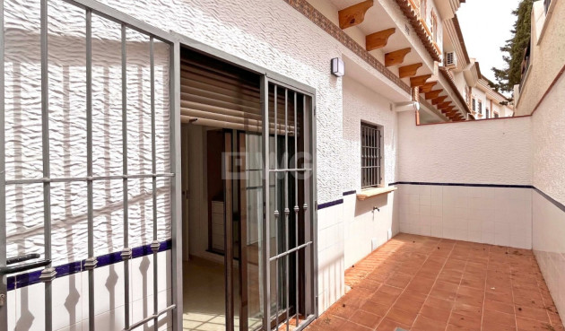 Resale - Townhouse - San Miguel de Salinas - Inland