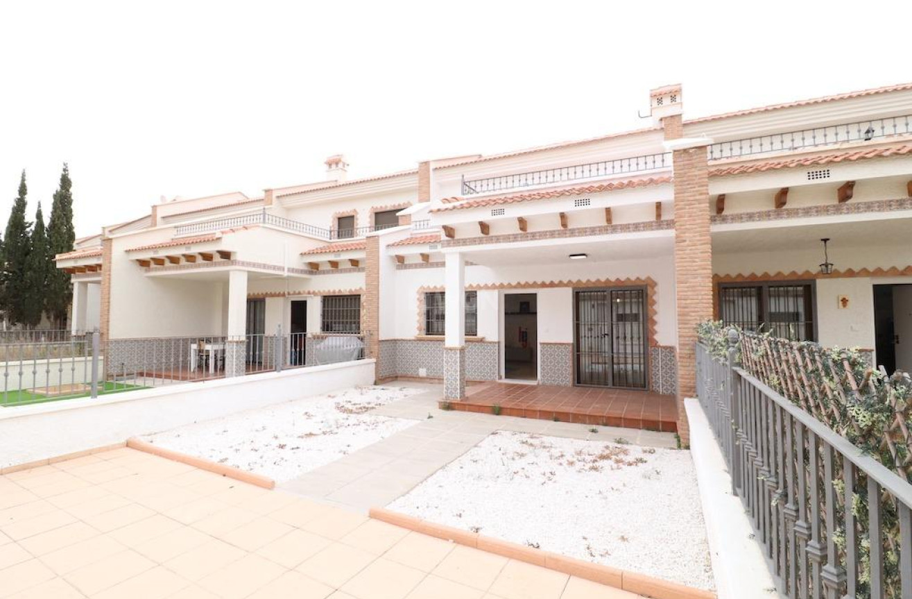 Resale - Townhouse - San Miguel de Salinas - Inland