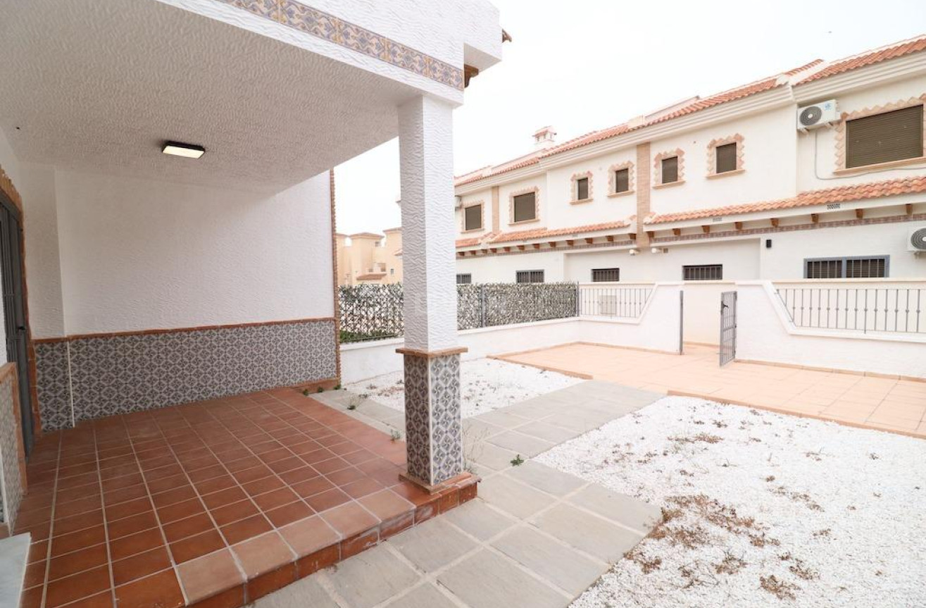 Resale - Townhouse - San Miguel de Salinas - Inland