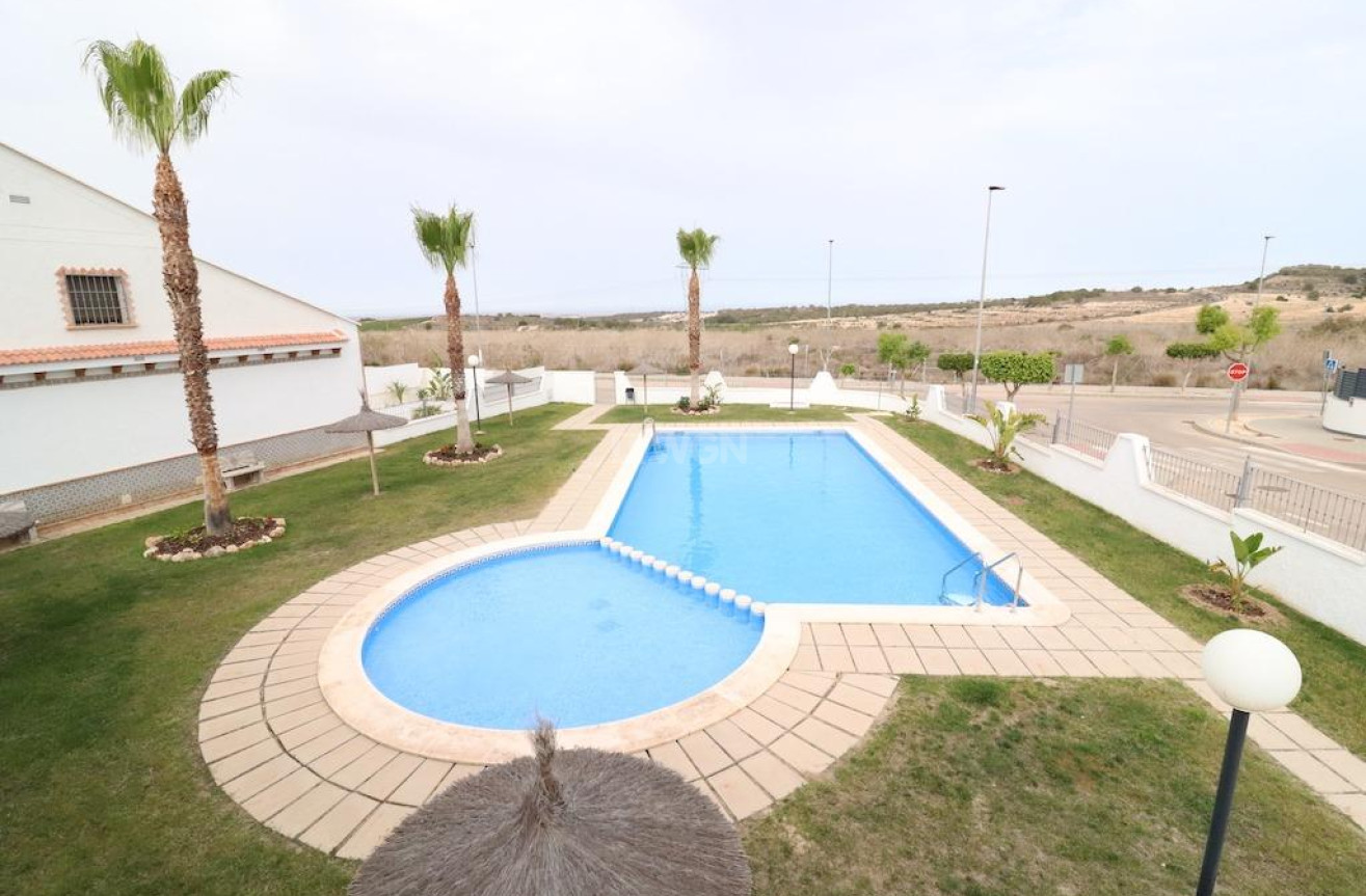 Resale - Townhouse - San Miguel de Salinas - Inland