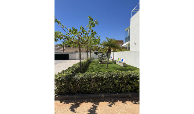 Resale - Apartment / flat - Pilar de la Horadada - Mil Palmeras