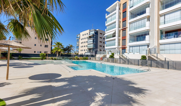 Resale - Apartment / flat - Mil Palmeras - Costa Blanca