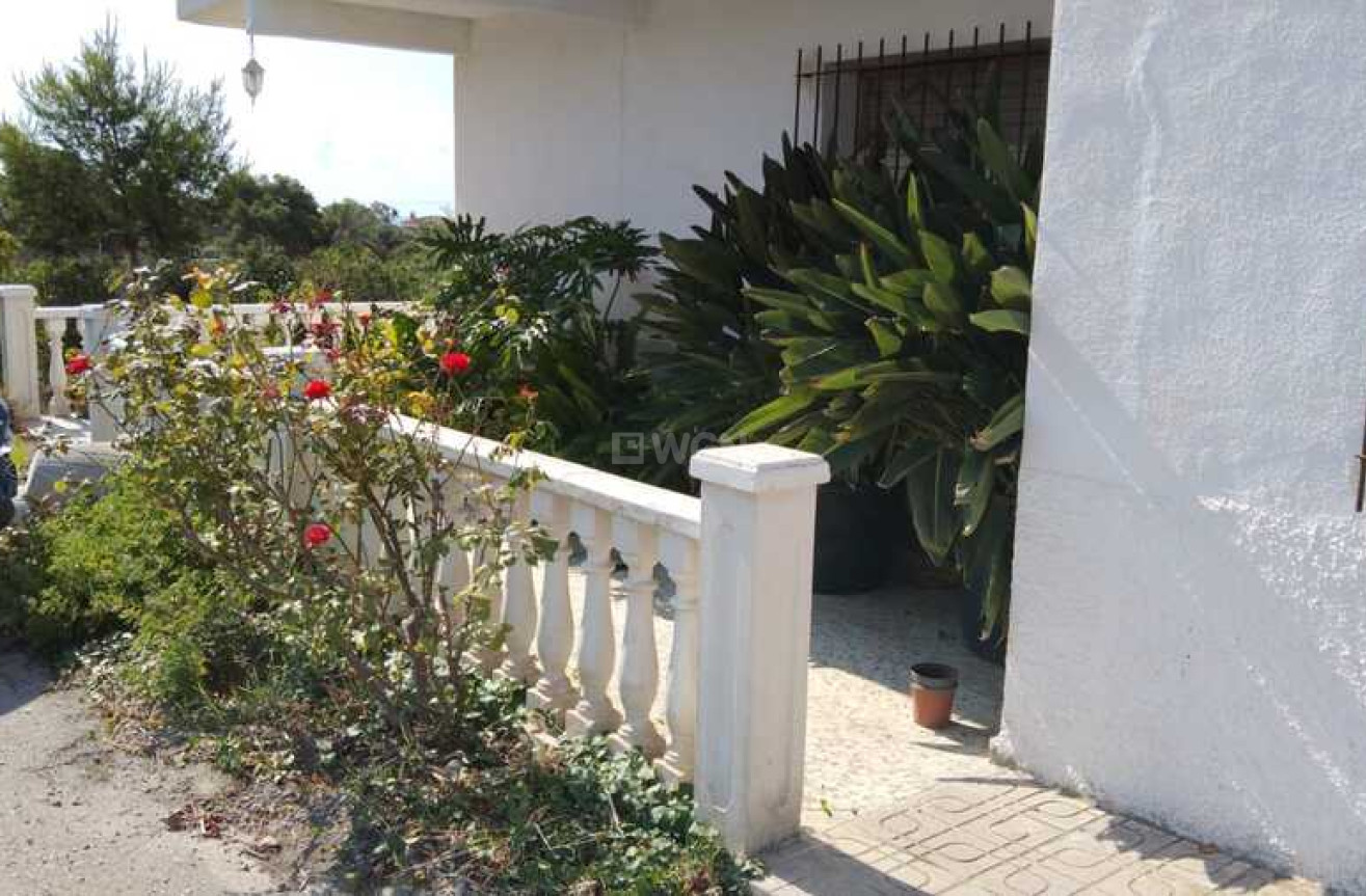 Odsprzedaż - Country House - La Marina - Costa Blanca