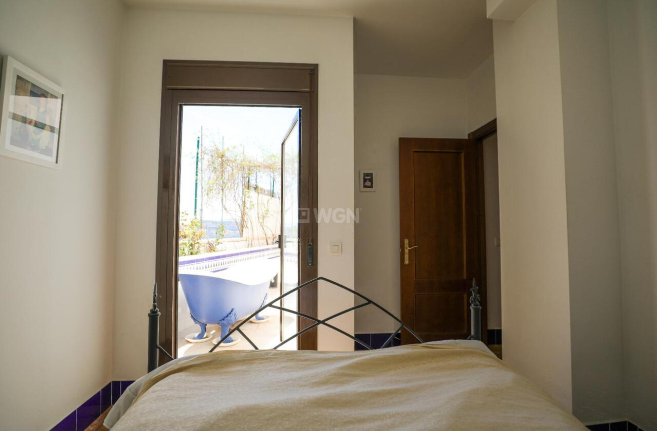 Resale - Apartment / flat - Alora - Inland