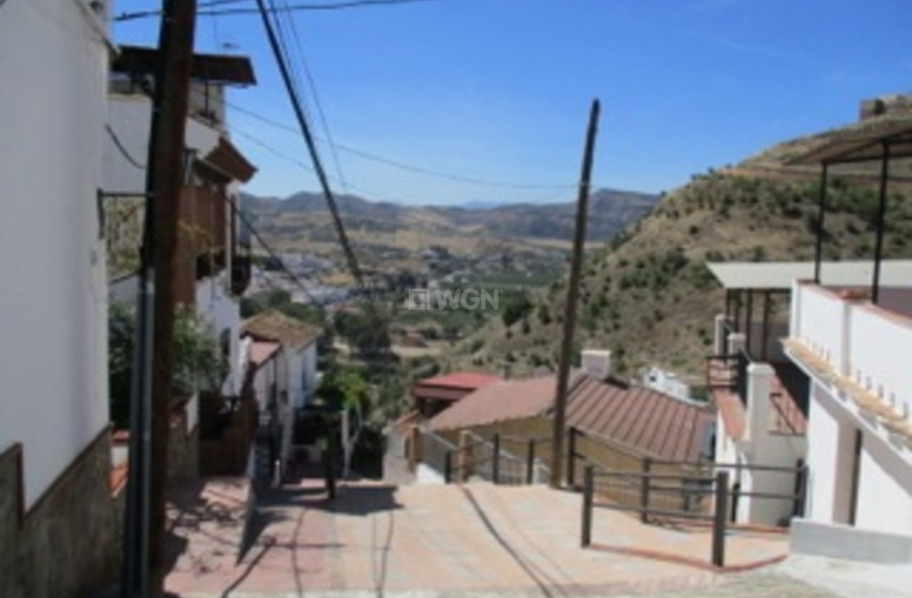 Resale - Townhouse - Alora - Inland