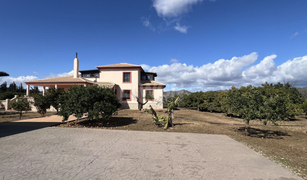 Odsprzedaż - Country House - Alhaurín de la Torre - Inland