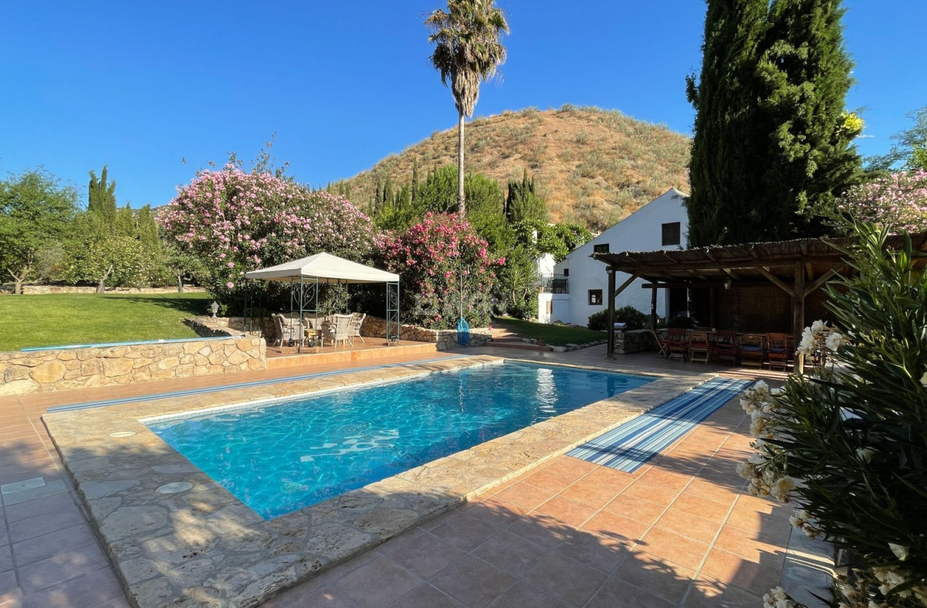 Resale - Country House - Villanueva de Tapia - Inland