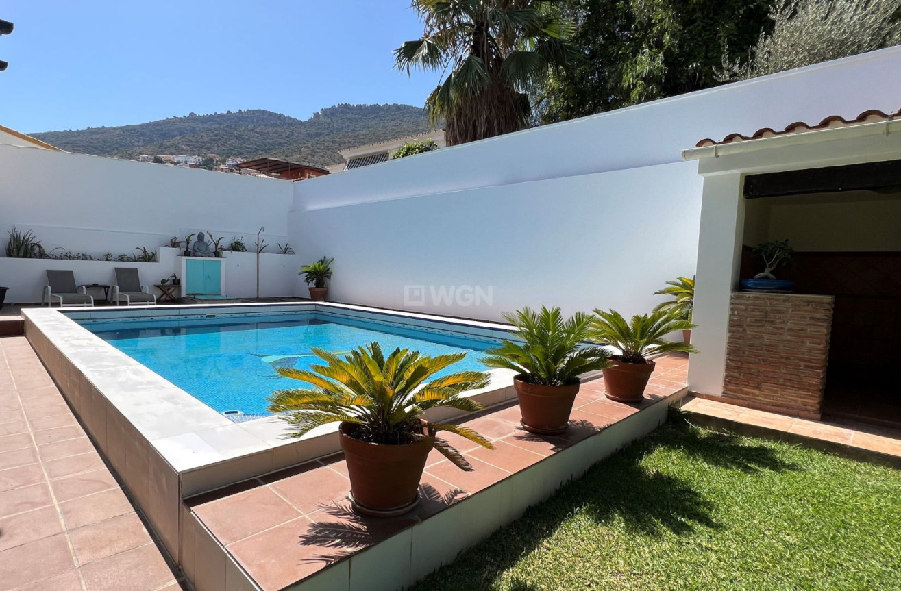 Resale - Villa - Alhaurín de la Torre - Inland