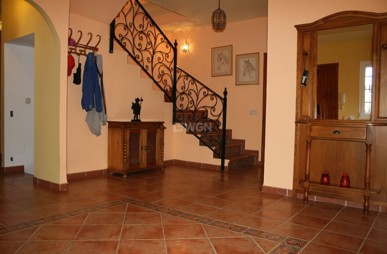 Resale - Country House - Coin - Inland