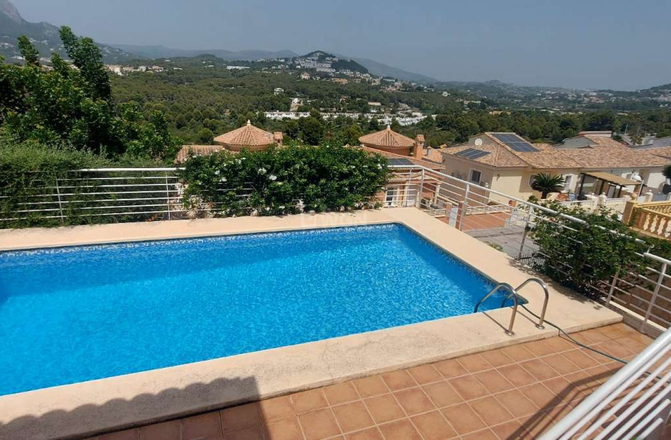 Odsprzedaż - Villa - Calpe - Costa Blanca