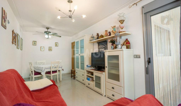 Resale - Apartment / flat - Torrevieja - La Mata