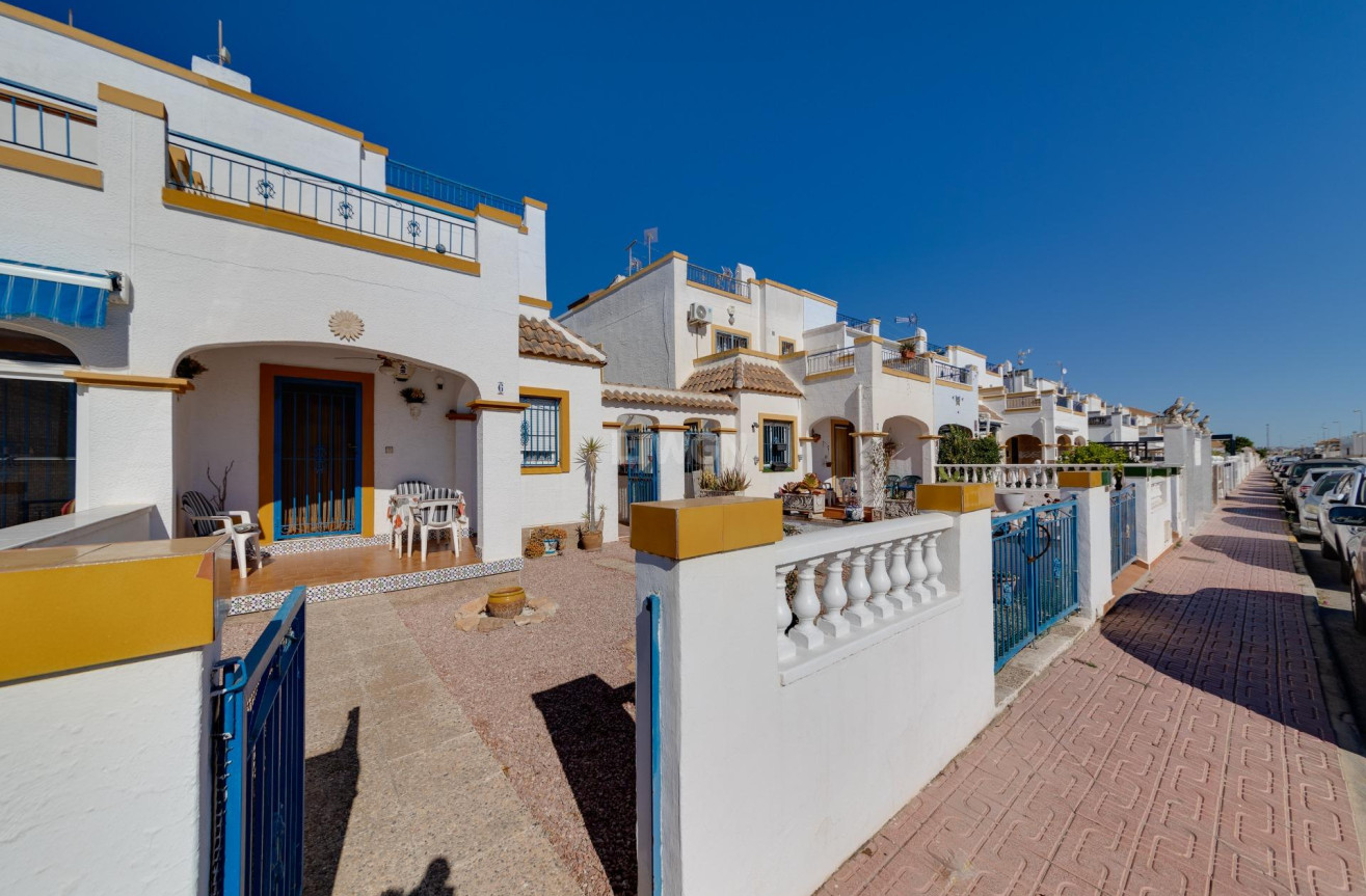 Odsprzedaż - Semi Detached - Torrevieja