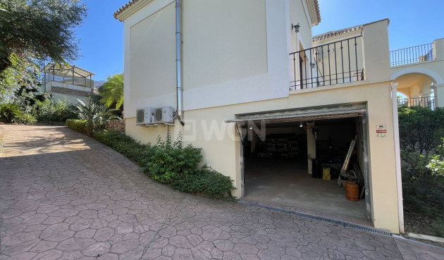 Resale - Villa - Alhaurin el Grande - Inland