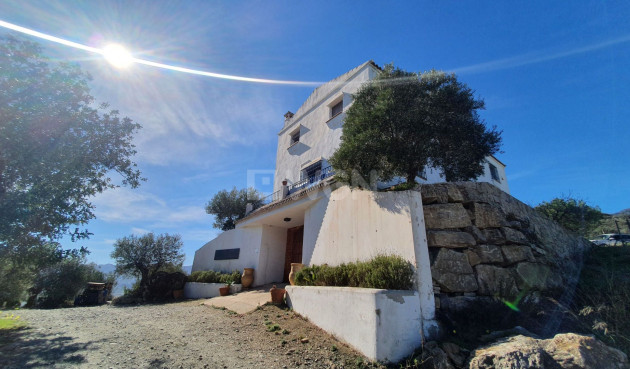 Resale - Country House - Málaga - Costa del Sol