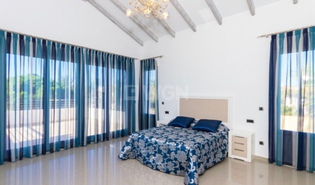 Reventa - Villa - Orihuela - Inland