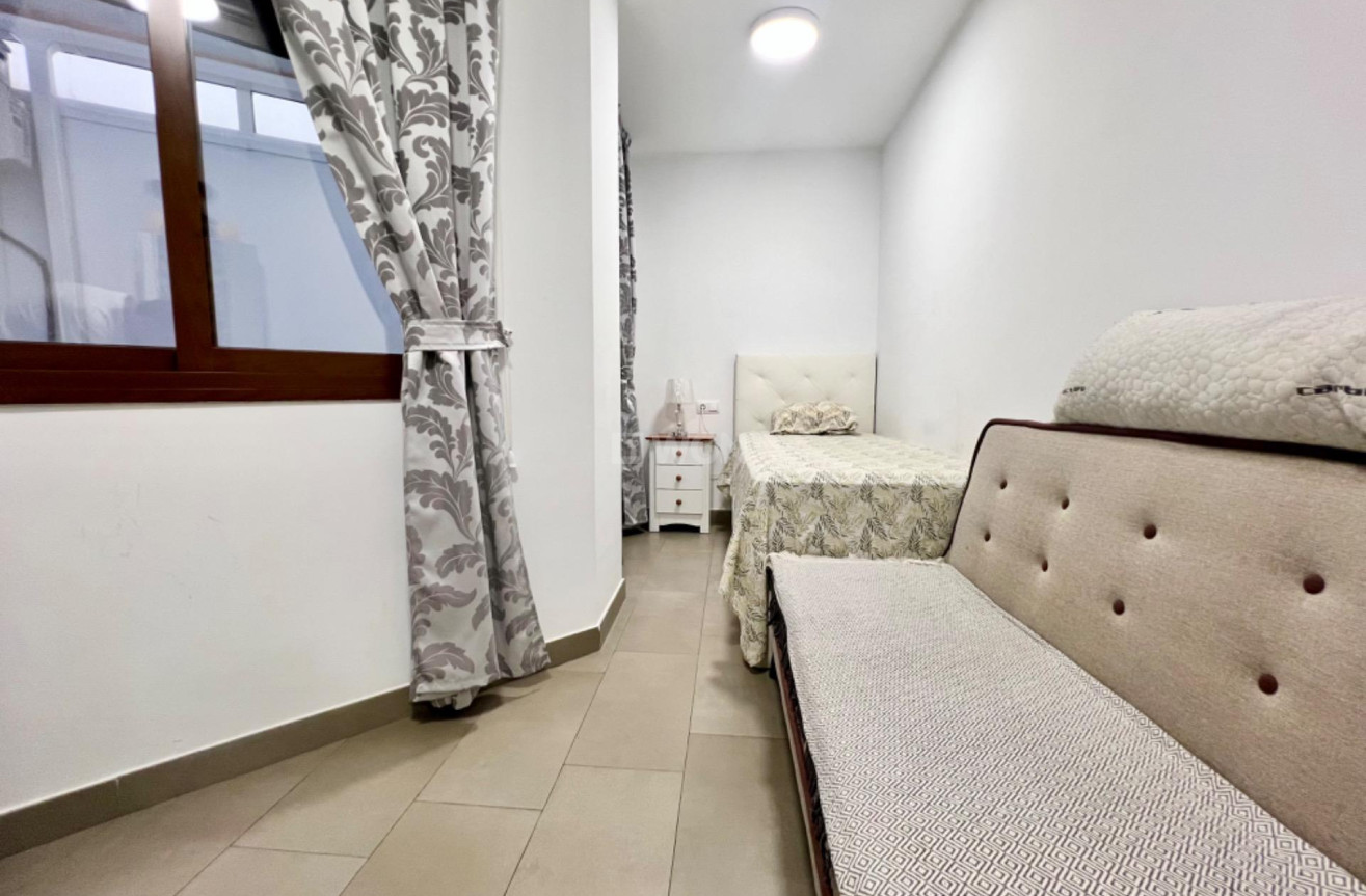 Resale - Apartment / flat - Torrevieja - Centro