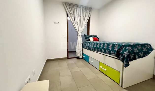 Resale - Apartment / flat - Torrevieja - Centro