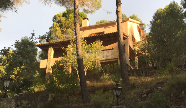 Resale - Villa - Penaguila - Inland