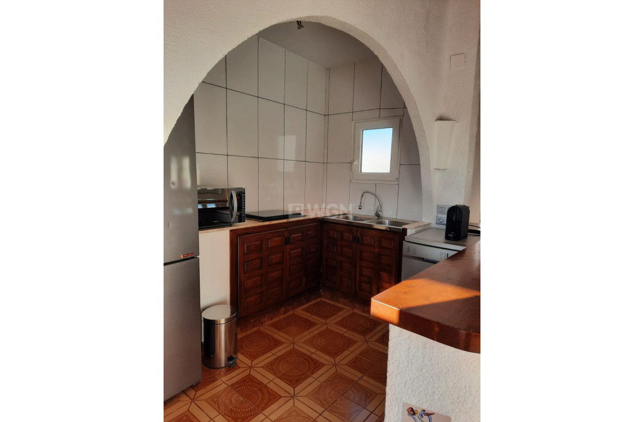 Resale - Apartment / flat - 2 - Inland