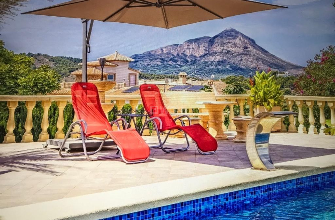 Resale - Villa - Jávea - Costa Blanca