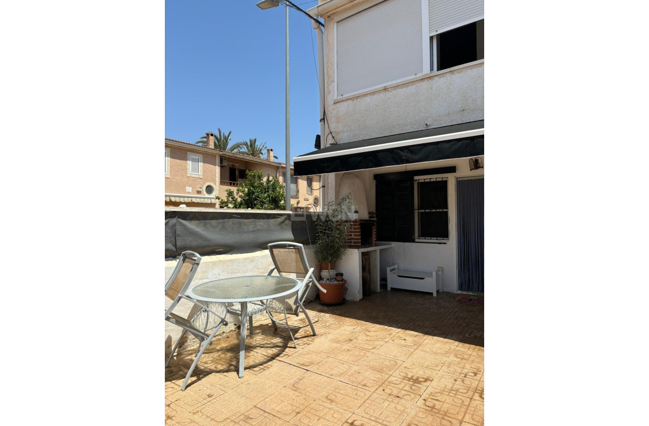 Resale - Townhouse - Torrevieja - Acequion