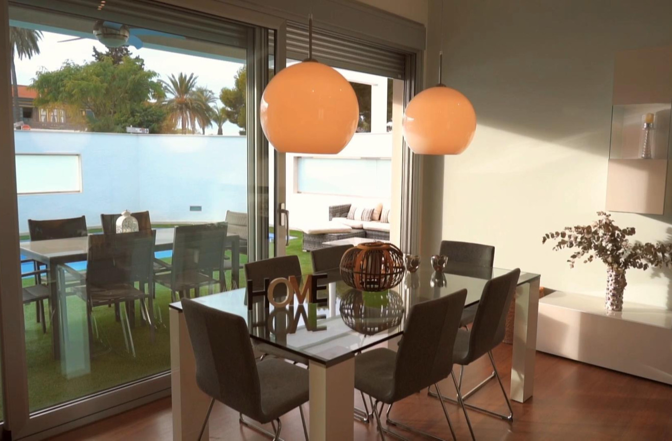 Resale - Villa - Orihuela Costa - Costa Blanca