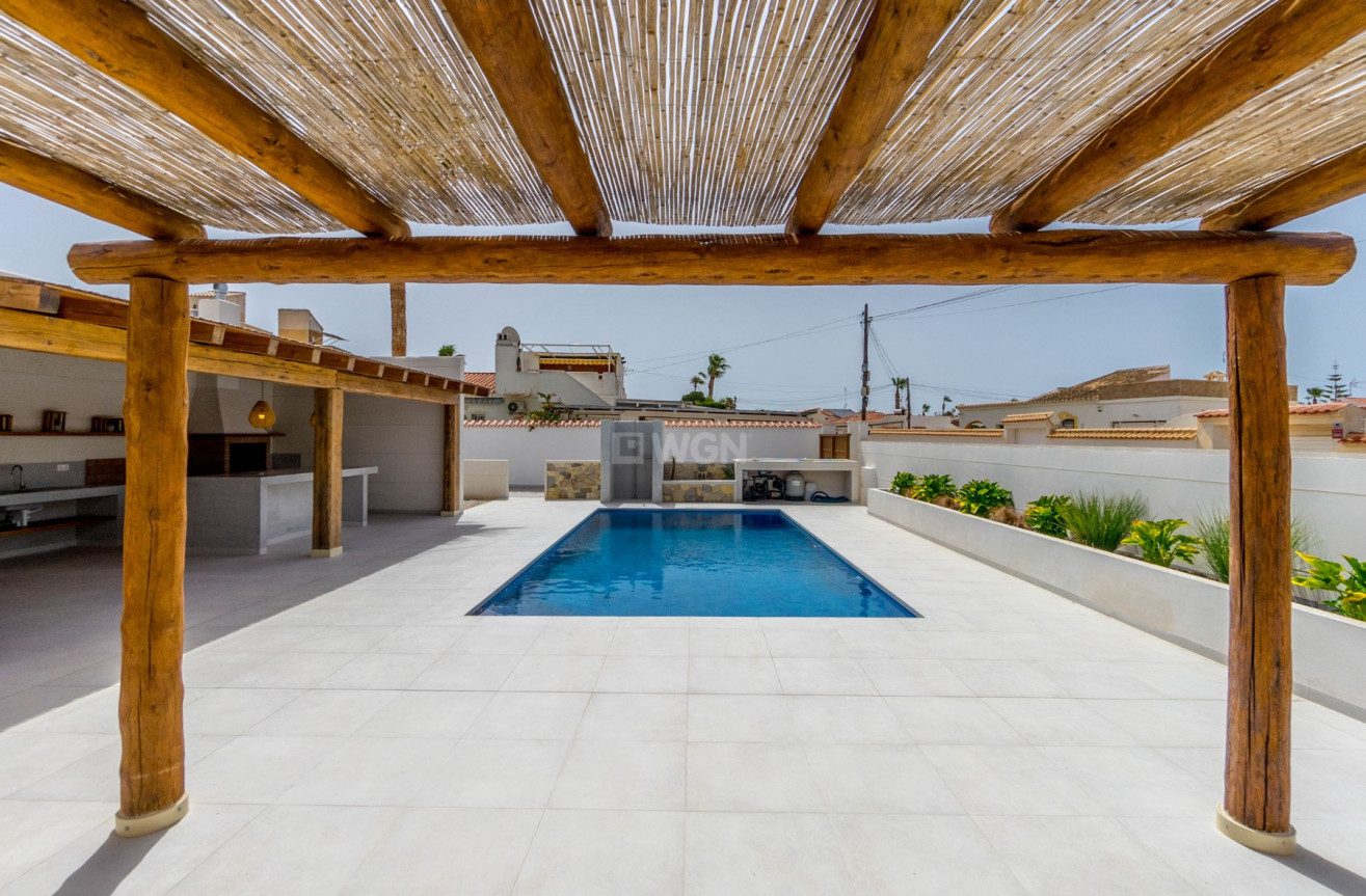 Odsprzedaż - Villa - Torrevieja - Costa Blanca