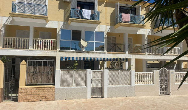 Reventa - Bungalow - Torrevieja - Aguas Nuevas 2