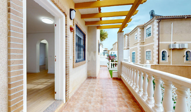 Resale - Townhouse - San Miguel de Salinas - Inland