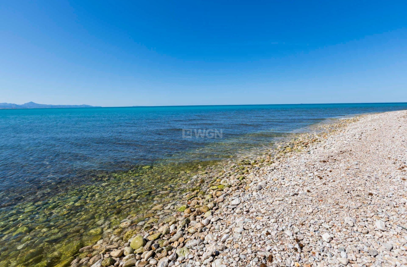 Nowy budynek - Daszek - Denia - Las Marinas