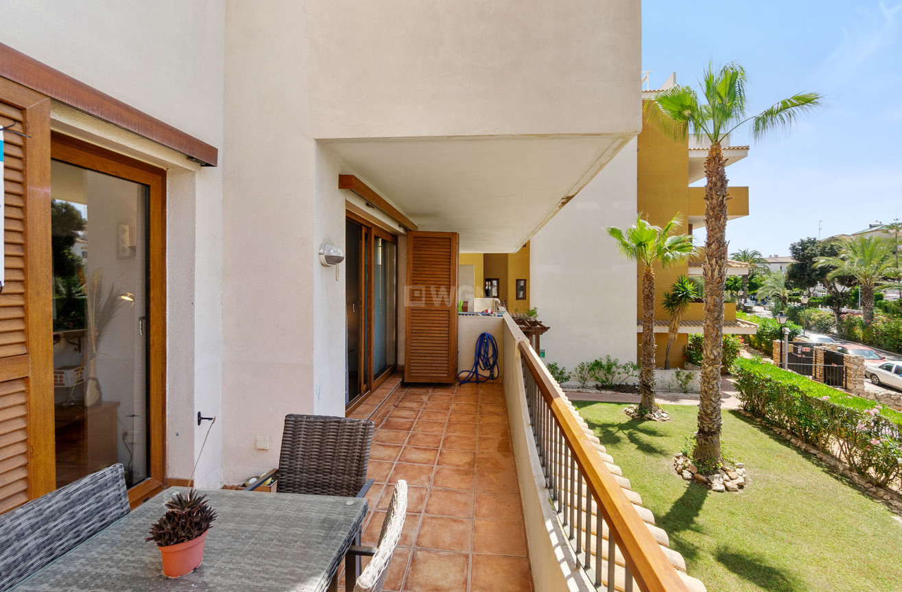 Resale - Apartment / flat - Punta Prima - Costa Blanca